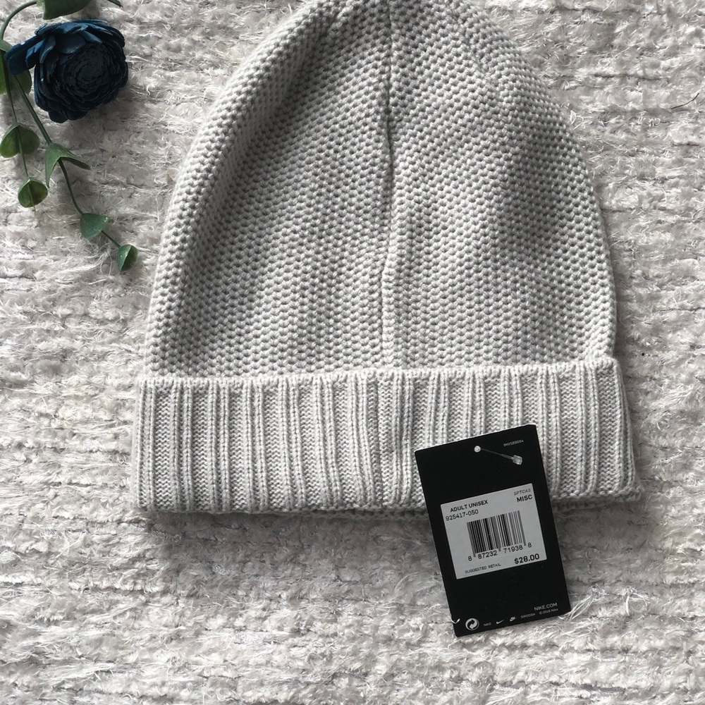 🆕New with tag NIKE hat with logo unisex Light Grey - Picture 3 of 5